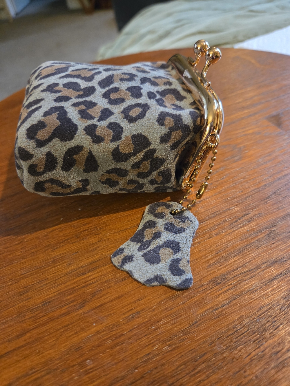 Leopard Print Mini Kiss-Lock Coin Purse - Gray Leopard - Picture 6 of 6